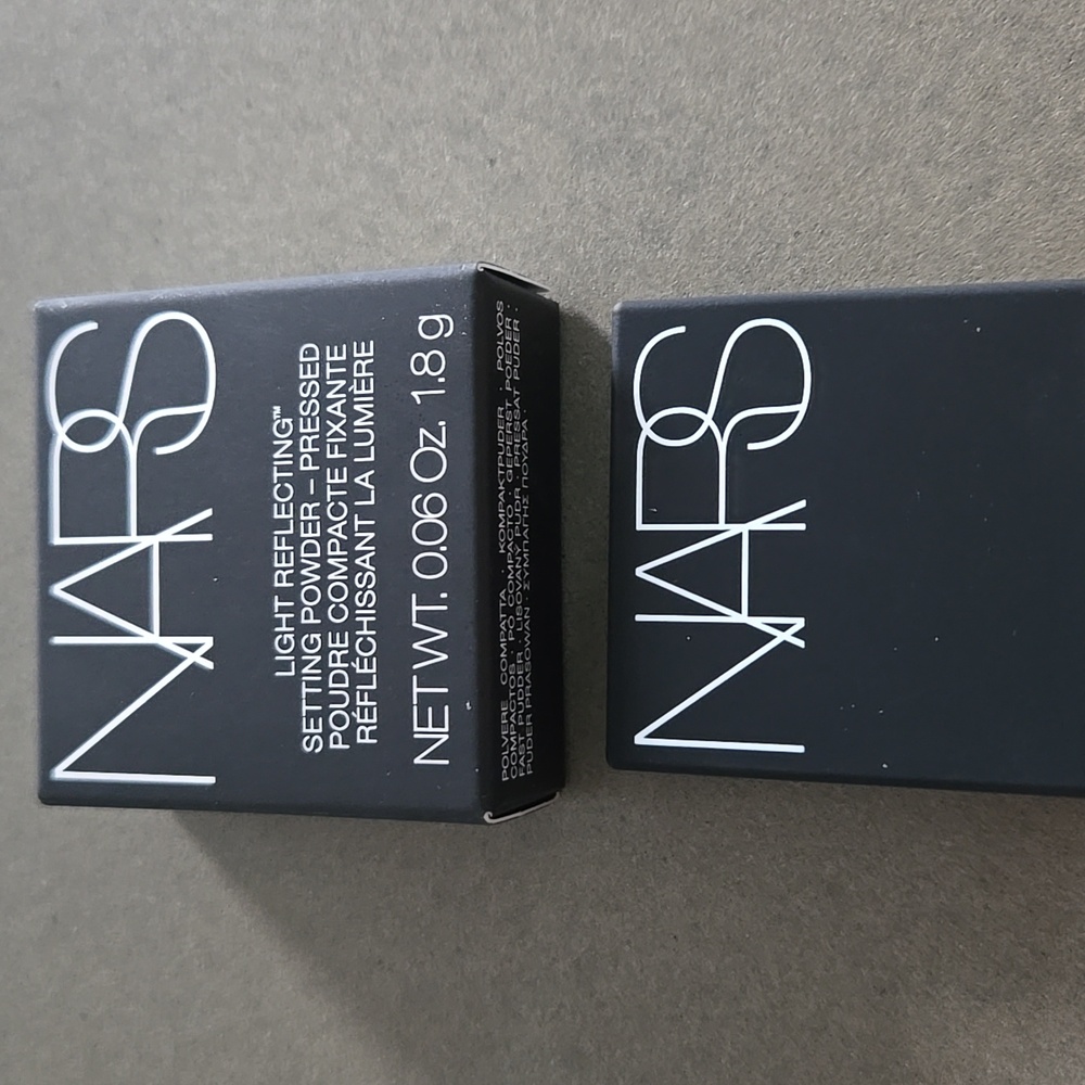 New In Box NARS Light Reflecting setting Powder Press Powder Compact Mini Trvl - Picture 7 of 9